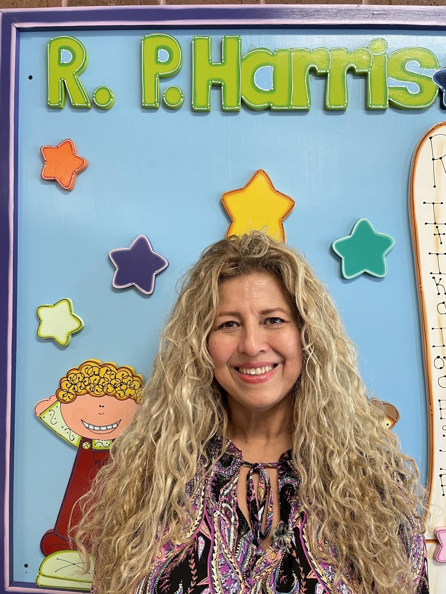 Ms.Flores